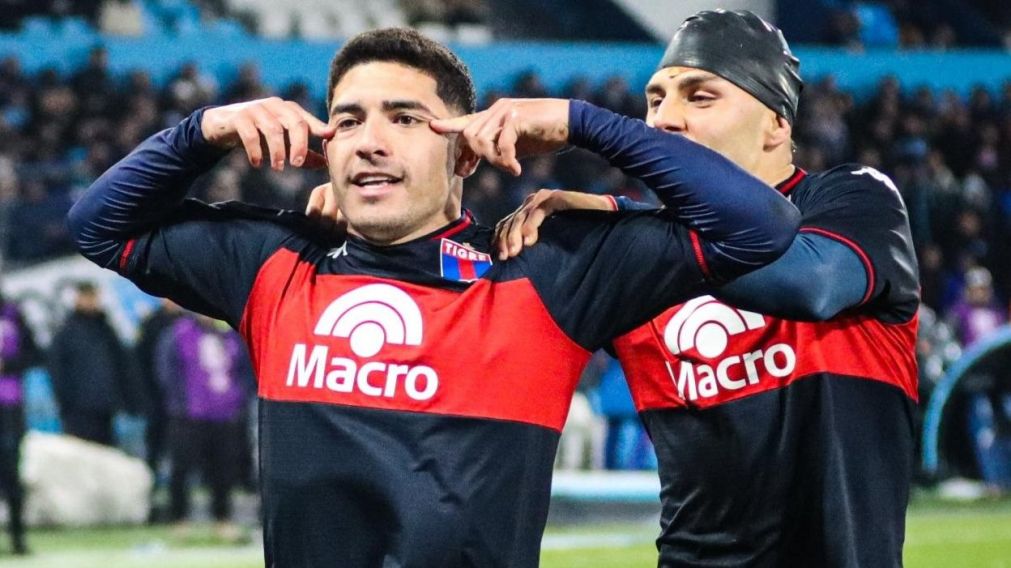Tigre se aprovechó del temor y la locura de Gustavo Costas y superó a Racing en un final caliente