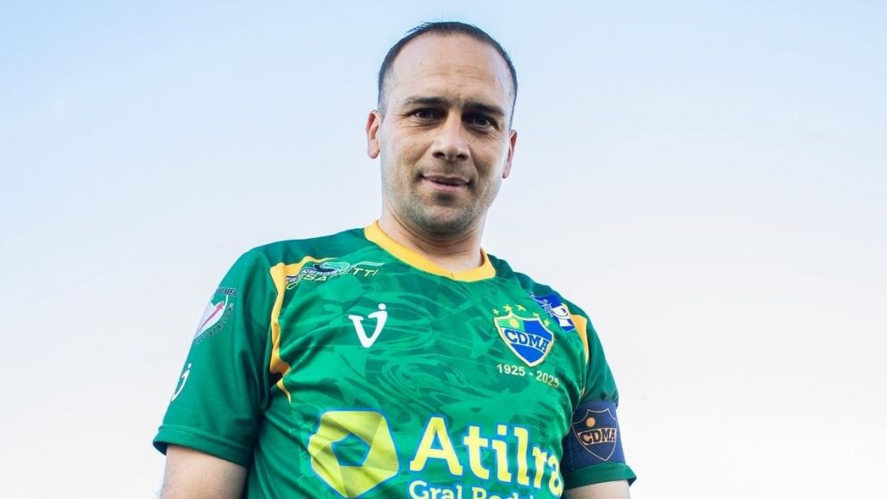 La felicidad de Ricardo Grieger por llegar al centenar de partidos en Leandro N. Alem