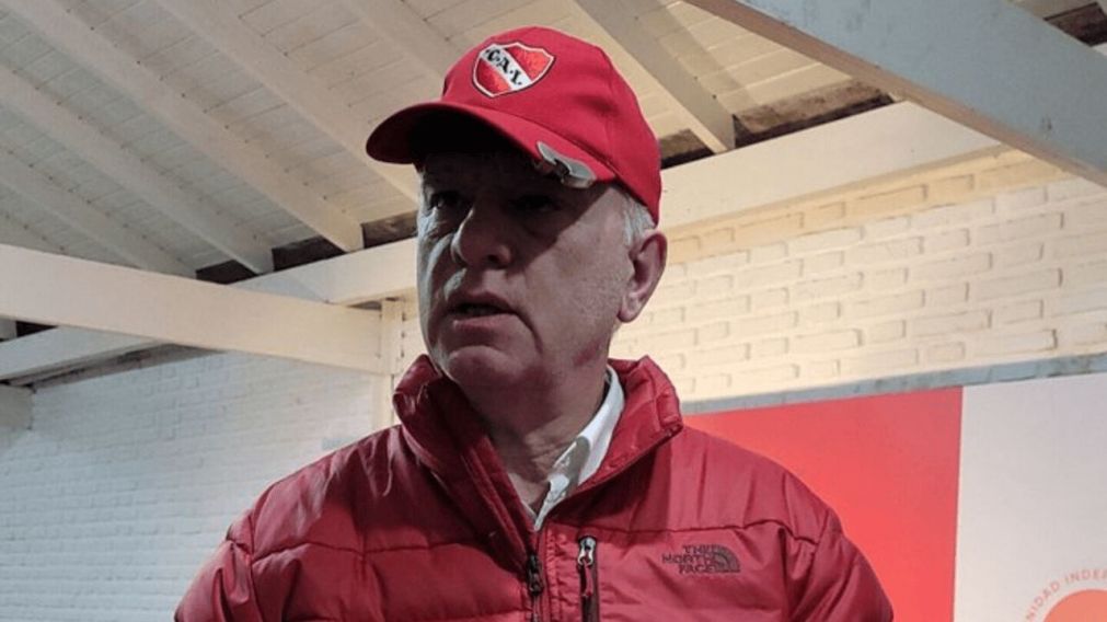 Independiente y un momento de turbulencia fatal: Néstor Grindetti explotó y le pegó con todo a Angulo