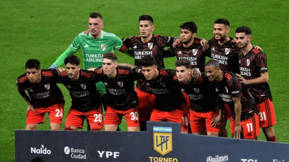 El futbolista que fue presentado en su nuevo club y despreció su paso por River