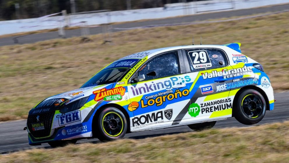 Un piloto de la Clase 2 de Turismo Nacional denunció sabotaje en su auto a minutos de la largada en Oberá