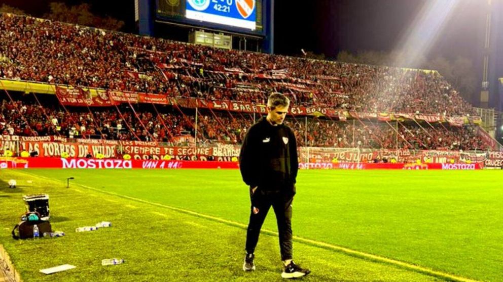 Independiente fue un desastre, qued� fuera de la Copa Argentina y los memes le apuntaron a Julio Vaccari