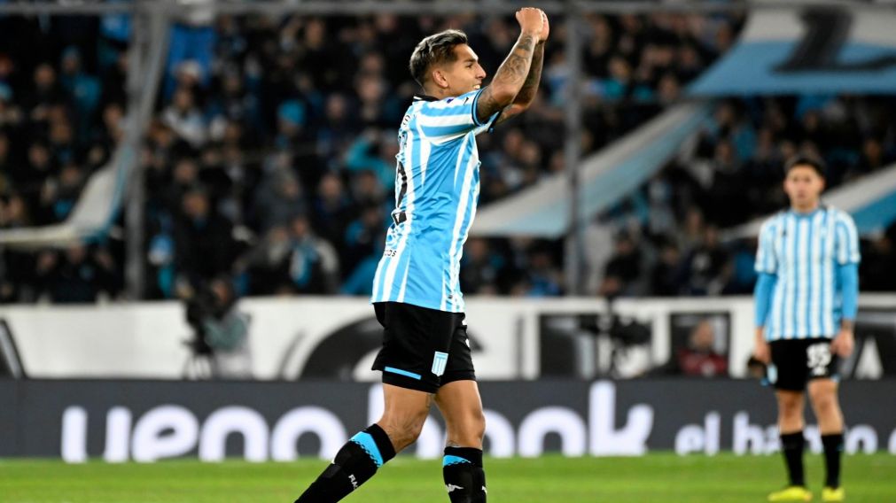 Agustín Almendra dio marcha atrás con el interés de Vélez y podría quedarse en Racing