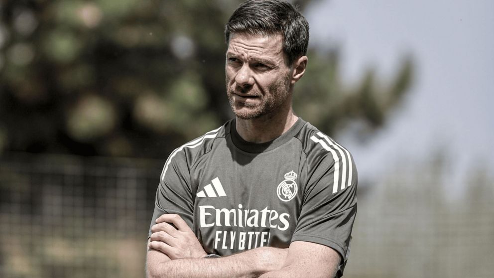 El plan de Xabi Alonso para sacarse de encima a un compañero de Franco Mastantuono en el Real Madrid