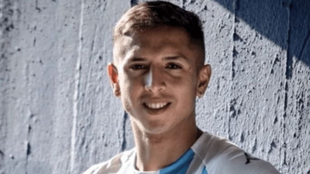 La historia de Instagram de Agustín Almendra que enloqueció a Racing: ¿se va a Vélez?