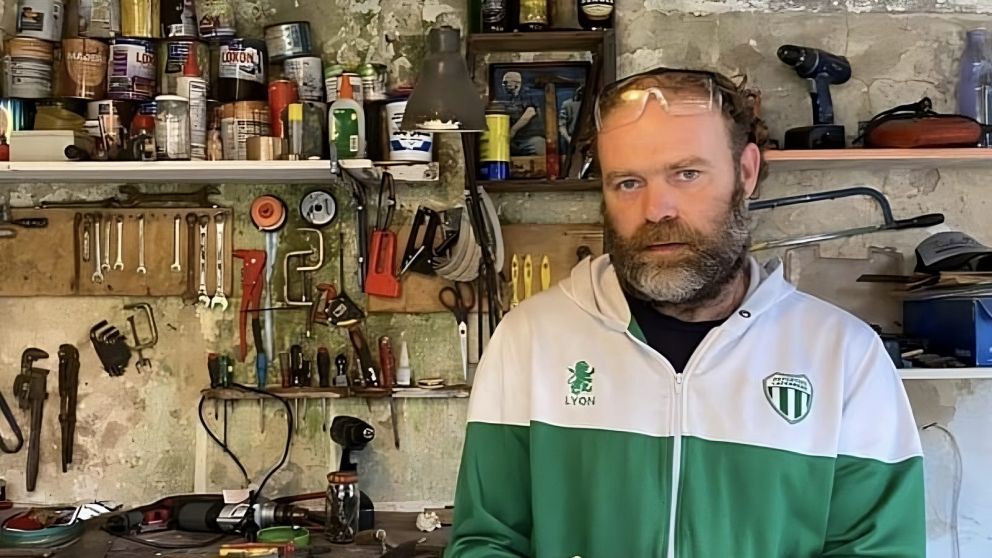 Jorge Ses�n fue declarado socio honor�fico de Laferrere