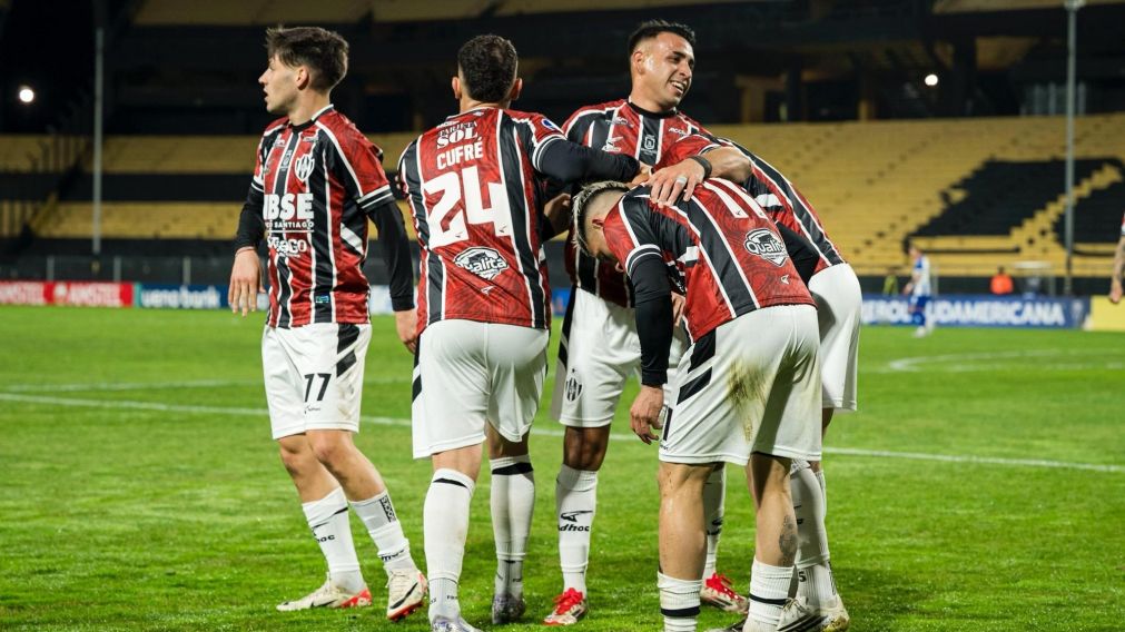 Central Córdoba de Santiago del Estero goleó a Cerro Largo, sigue en la Copa Sudamericana y chocará con otro equipo argentino
