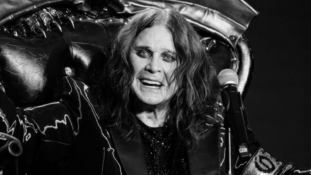 El emotivo mensaje del Aston Villa del Dibu Martínez tras la muerte de Ozzy Osbourne