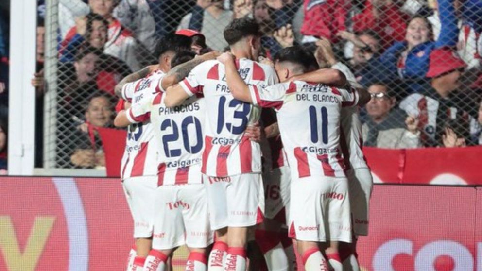 Estudiantes perdió en Santa Fe ante Unión y tambalea el ciclo de Eduardo Domínguez
