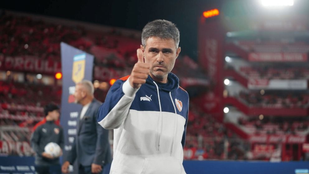 Julio Vaccari ansía tener en Independiente a un volante descartado por Gallardo en River