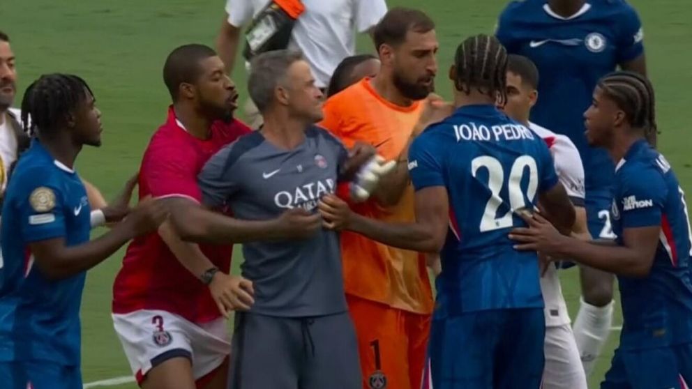 Polémica en la final Mundial de Clubes: Luis Enrique le pegó a un jugador del Chelsea tras la derrota del PSG