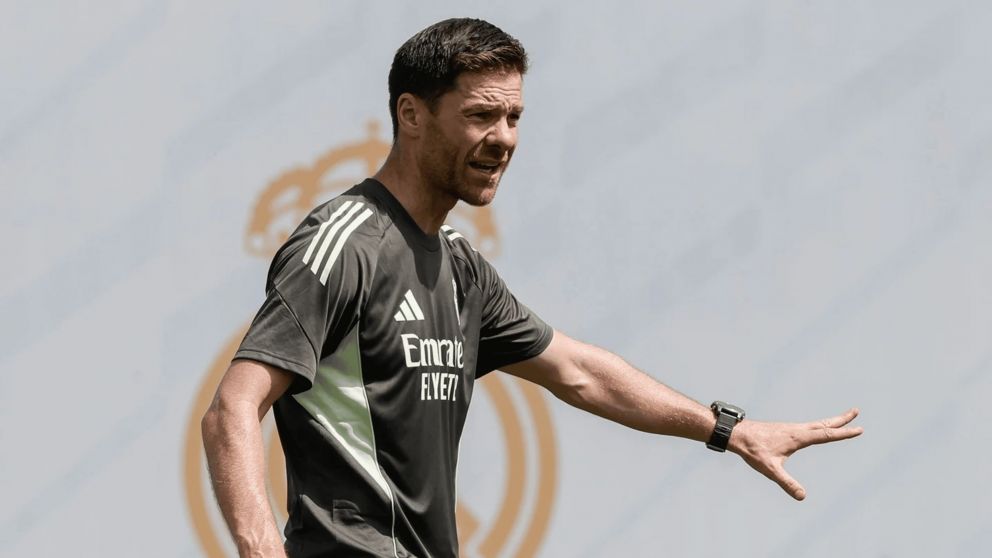 Xabi Alonso se plantó y pidió la salida de una figura del Real Madrid tras la llegada de Mastantuono