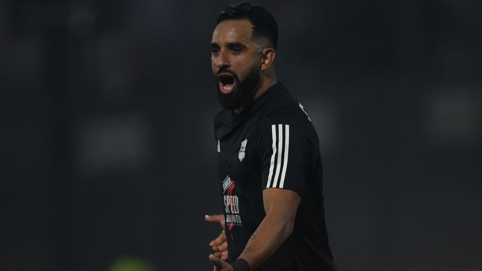 Riestra brilló al final y con una jugada preparada le ganó a Lanús en el debut del Torneo Clausura