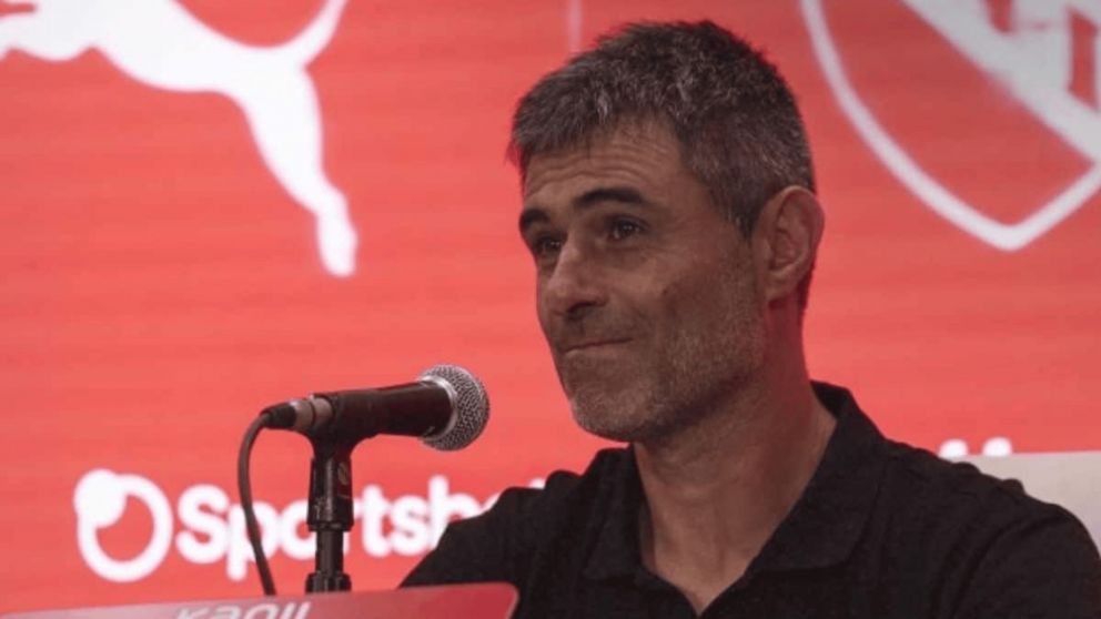 Sorpresa en Independiente: el insólito ofrecimiento que le hizo Pumas para reemplazar a Álvaro Angulo
