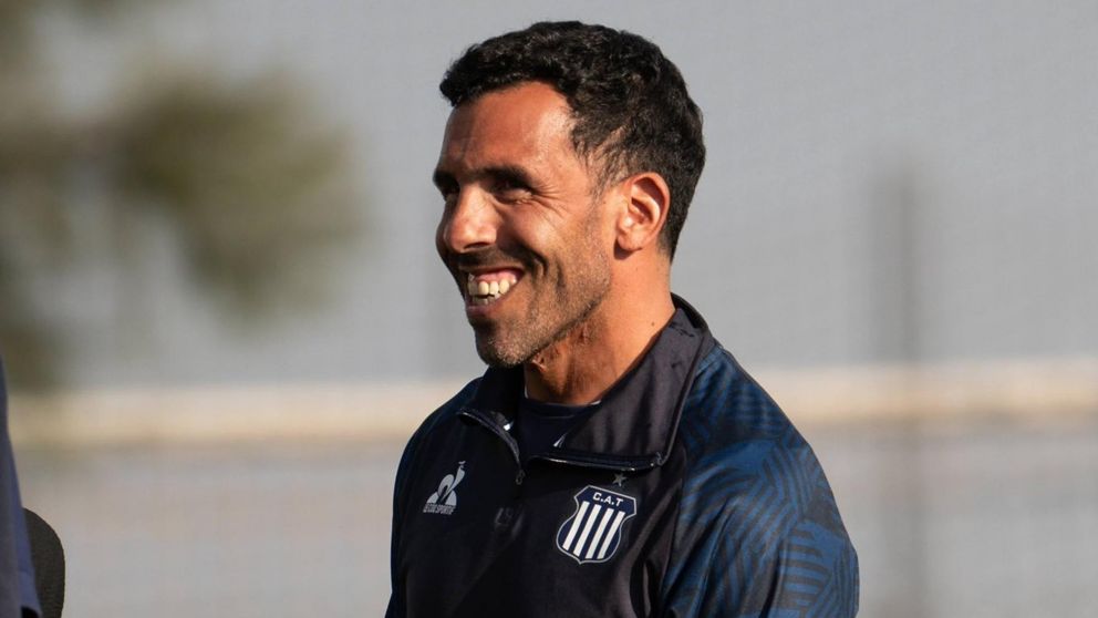 Carlos Tevez fue presentado en Talleres de Córdoba y no dudó: "Estoy en mi casa..."