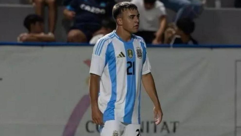 River apuesta en grande: contrat� a Alex Woiski, el juvenil de la Selecci�n Argentina que es el "nuevo Garnacho"