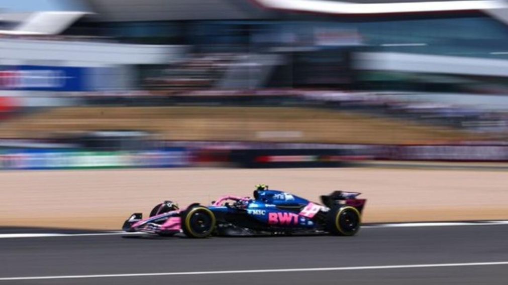 Franco Colapinto quedó 16° en la práctica libre 1 de Gran Premio de Gran Bretaña de Fórmula 1, que dominó Lewis Hamilton