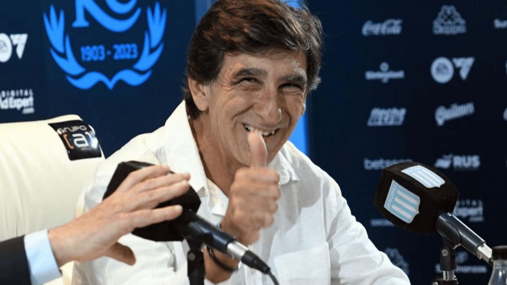 Los jugadores a los que mira Gustavo Costas para tapar la salida de Marcos Di Césare de Racing