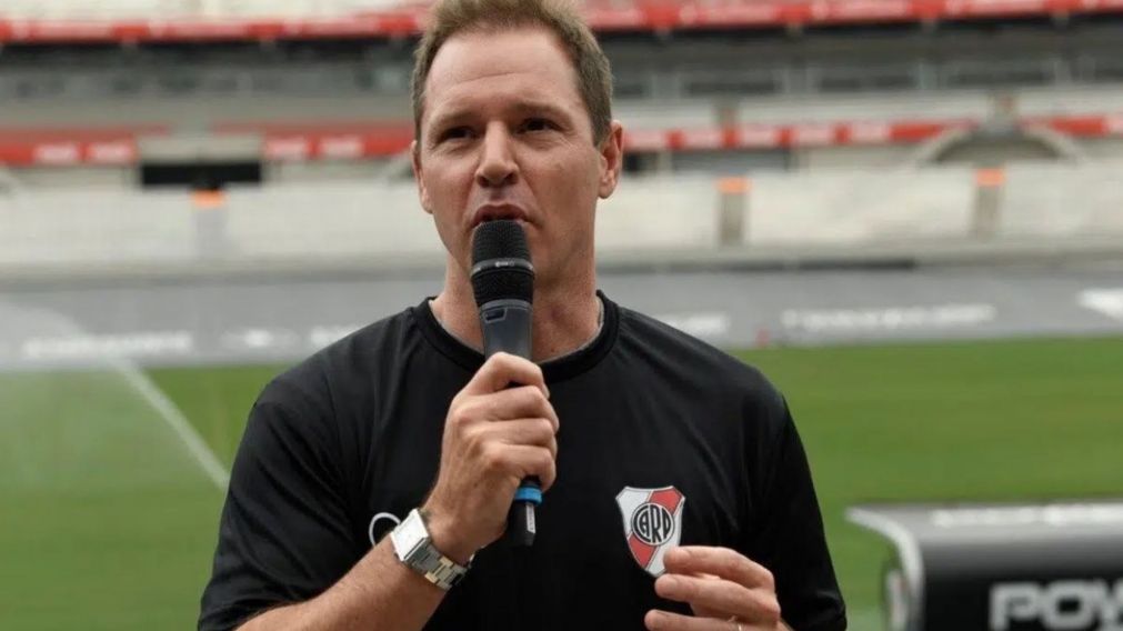 Arde River: Gallardo le bajó el pulgar a un defensor pero Jorge Brito piensa en renovarle