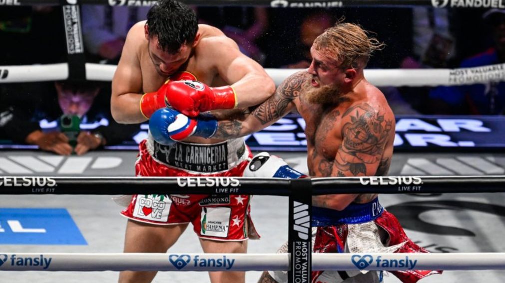 Llora el boxeo: Jake Paul le gan� f�cil a Julio C�sar Ch�vez Jr. en una de las peleas m�s aburridas de la historia