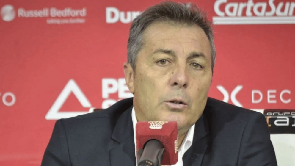 Frank Kudelka quiere para Huracán como refuerzo a un jugador que disputó el Mundial de Clubes