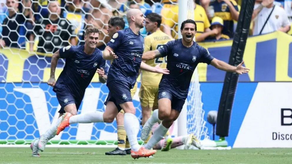 El maestro de escuela que dio cátedra tras anotar el gol del empate de Auckland City y destrozó la ilusión de Boca