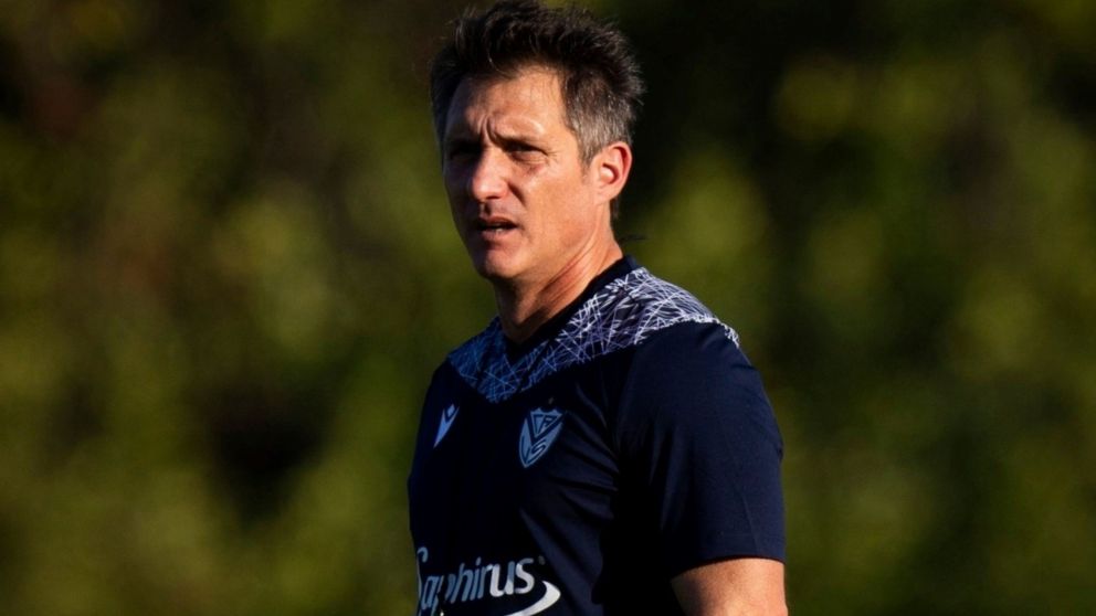 La furia de Guillermo Barros Schelotto porque a Vélez se le escapó Pol Fernández