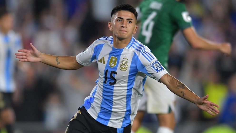 Benfica va con todo por Thiago Almada y quiere incluir a otro argentino como parte de pago