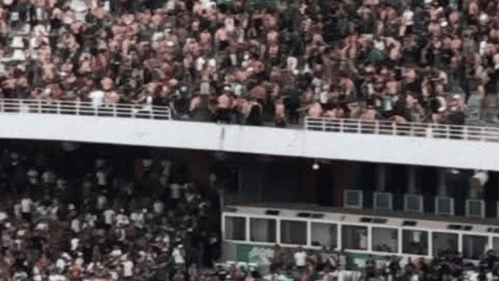 Tragedia en un estadio de Argelia: tres muertos y decenas de heridos tras ceder una valla