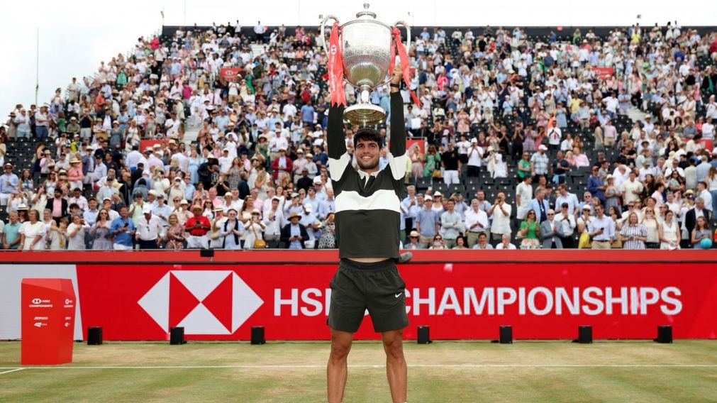 Carlos Alcaraz debi� batallar duro ante Jiri Lehecka, pero se mostr� imbatible en momentos clave y festej� en el  ATP 500 de Queens