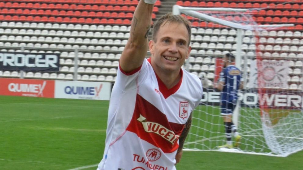 Gastón González hizo un fuerte análisis de la victoria de Deportivo Morón en el clásico ante Almirante Brown