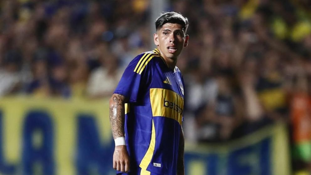 Carlos Palacios sigue de joda y los hinchas de Boca estallaron