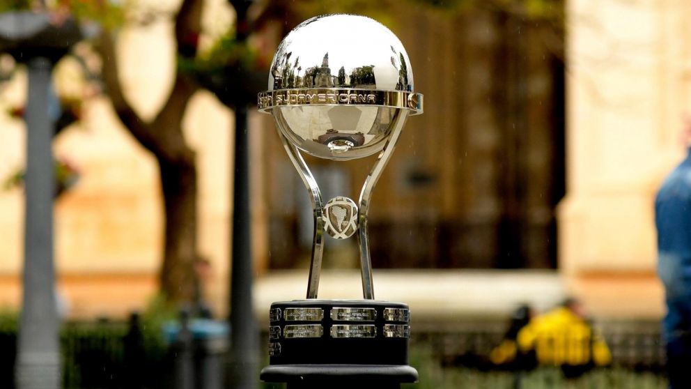 La Copa Sudamericana anunció el fixture para los playoffs previos a los octavos de final: días y horarios