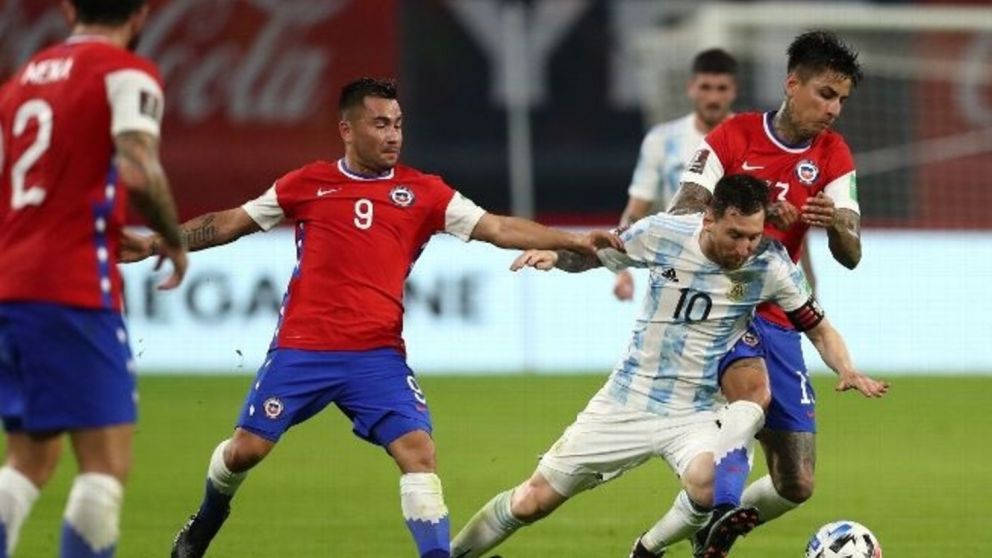 La lista de convocados de Chile para el cruce con la Selección Argentina por las Eliminatorias Sudamericanas