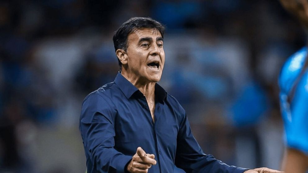 Boca busca entrenador y Gustavo Quinteros pica en punta: cuáles son sus intenciones tras la primera charla