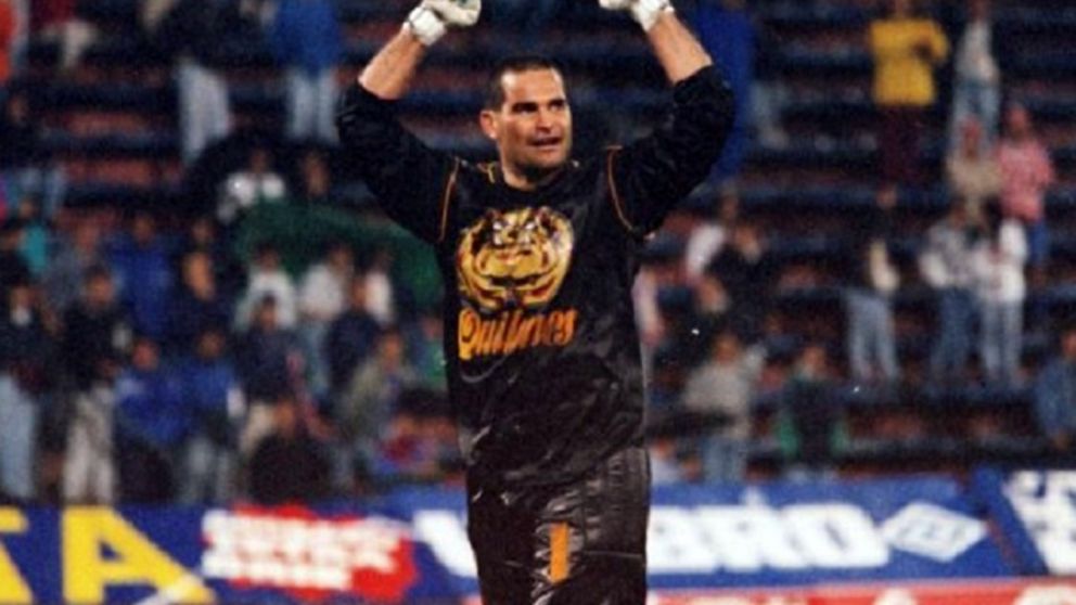 Jos� Luis Chilavert, atajadas y goles de un arquero amado y odiado por igual