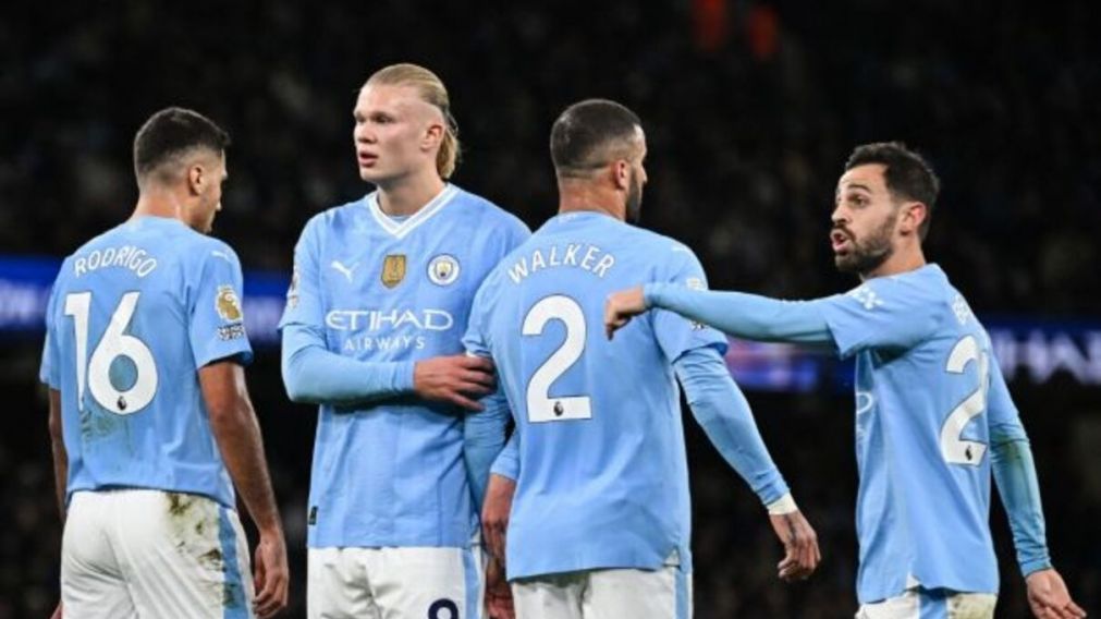 La estrella de Manchester City que elogió al Diablito Echeverri tras su debut: "Es buenisimo"