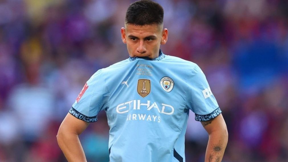 El triste debut del Diablito Echeverri en el Manchester City: jugadas desperdiciadas, derrota en la final de la FA Cup y lágrimas