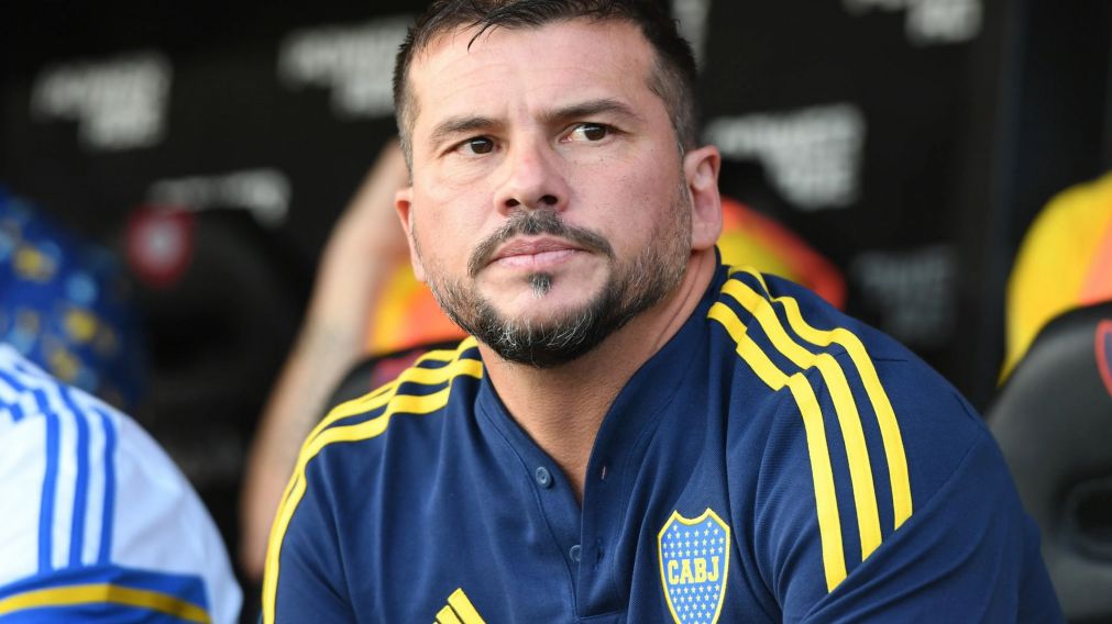 Mariano Herrón bajó a reserva a un refuerzo de Boca con la banca de Riquelme