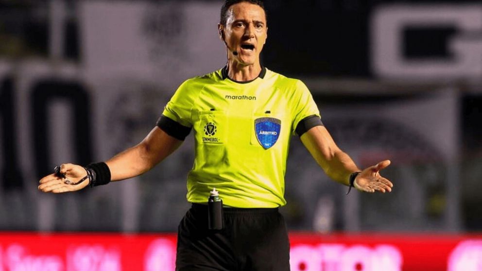 En Boca hay muchísima calentura con el árbitro Wilmar Roldán que dirigió Barcelona de Ecuador y River por la Libertadores: el motivo