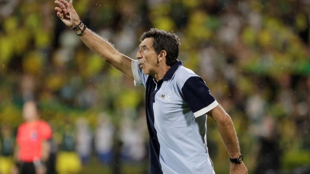 Gustavo Costas celebró la goleada de Racing ante Atlético Bucaramanga y avisó: "Vamos a ir por todo"