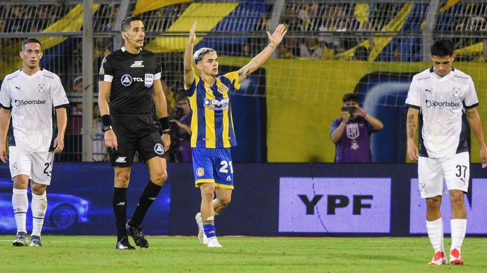 Rosario Central venci� por la m�nima a Independiente y se qued� con la cima en la Zona B del Torneo Apertura