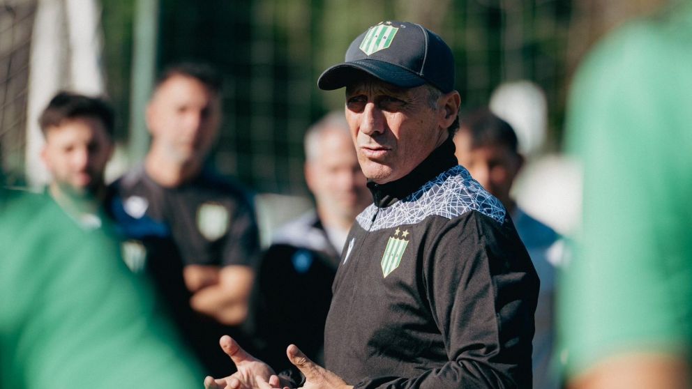 Pedro Troglio se convirti� en el nuevo DT de Banfield tras la salida de Ariel Broggi