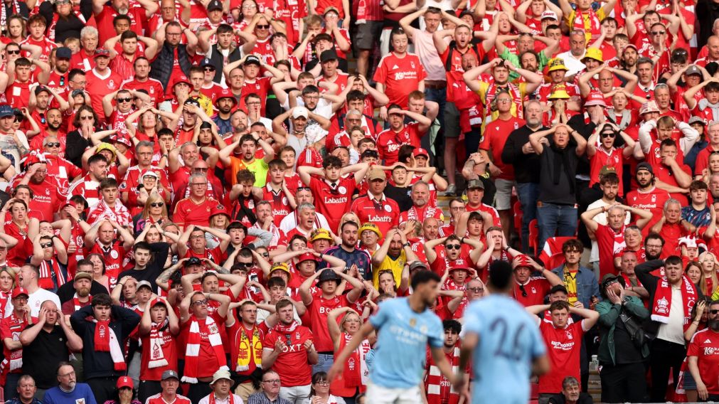 Festeja Pep Guadiola: Manchester City venció a Nottingham Forest y es finalista