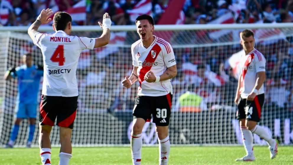 River sufrió más de lo esperado, pero derrotó con justicia a Boca y se quedó con el Superclásico