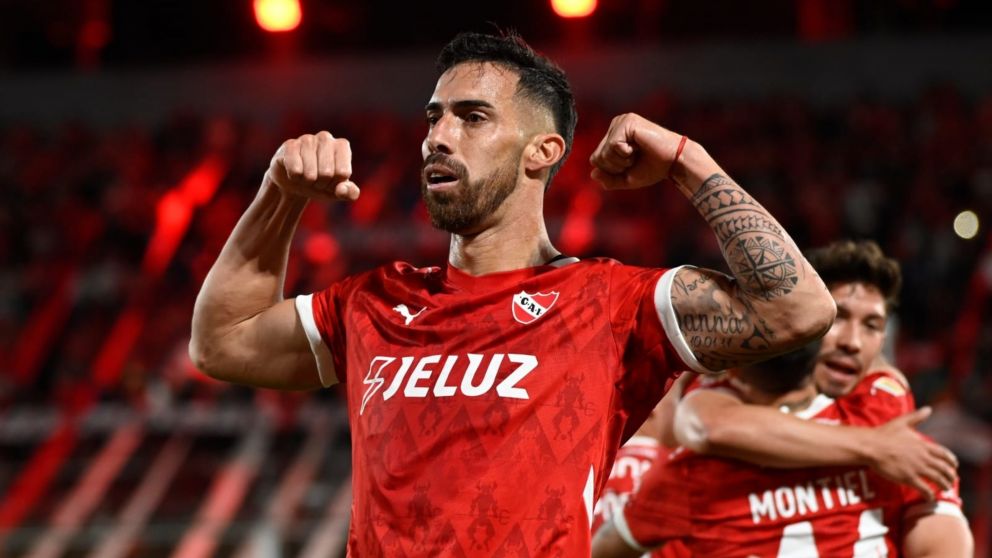 El delantero que Julio Vaccari le apunta y la hinchada de Independiente pide a gritos para reemplazar a Gabriel Ávalos