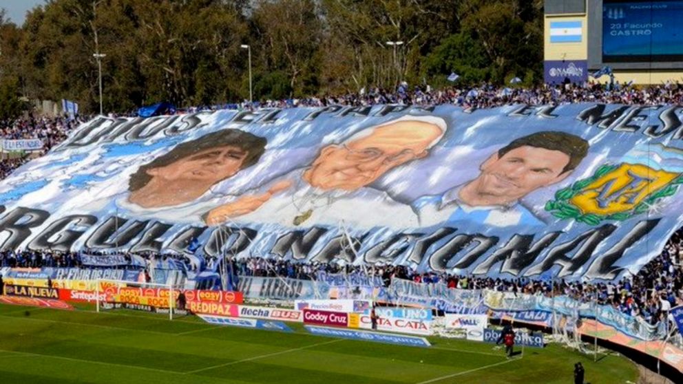 La historia oculta detrás del enorme telón de la barra de Godoy Cruz que homenajea al Papa Francisco