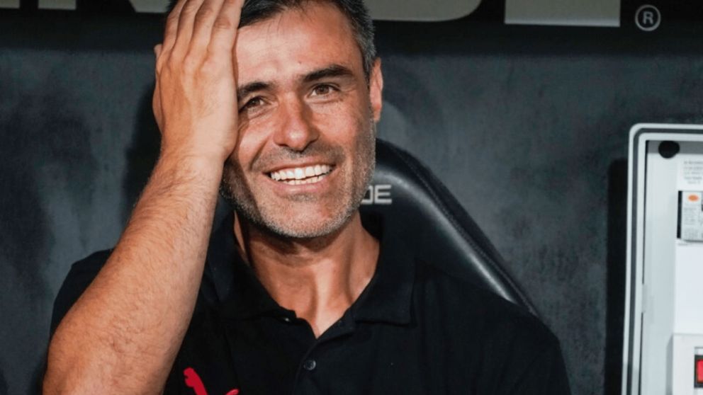 El volante que quiere Julio Vaccari para tapar la salida de Felipe Loyola de Independiente