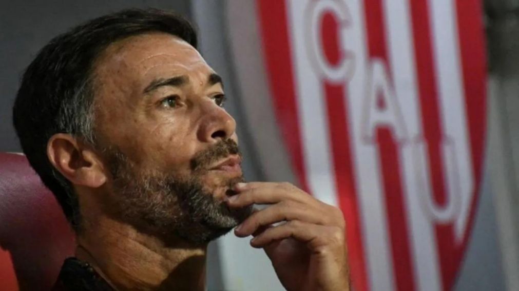 El Torneo Apertura 2025 es una picadora de carne y ya dejó a 12 entrenadores desocupados en 13 fechas