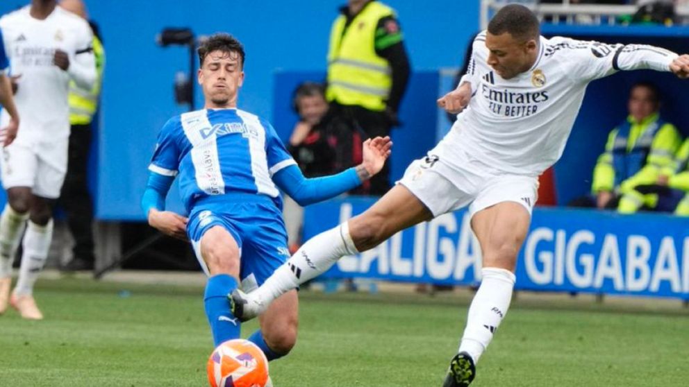 Real Madrid gan� un partido clave ante Alav�s en el d�a en que Mbapp� perdi� la cabeza, peg� un planchazo y fue expulsado